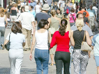 Comunismul, regretat de aproape jumătate dintre români - sondaj 5 | MyTex.ro