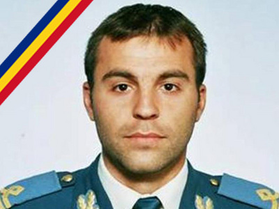 Comemorarea militarului român aflat în elicopterul prăbușit 5 | MyTex.ro