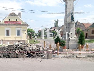 Centrul comunei Bod este blocat de sâmbătă de „tranșee” 5 | MyTex.ro