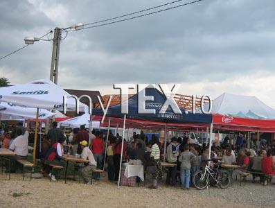 Sărbătoare în week-end la Tărlungeni 5 | MyTex.ro