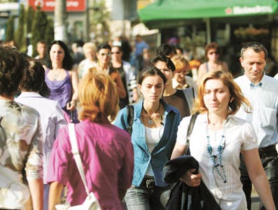 RECESIUNE: Peste 11.600 de brașoveni și-au pierdut locul de muncă în primele șase luni ale lui 2010 5 | MyTex.ro
