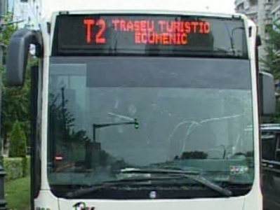 Două autobuze s-au ciocnit în București 5 | MyTex.ro