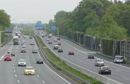 Șofer surprins de radar cu 290 km/h 5 | MyTex.ro