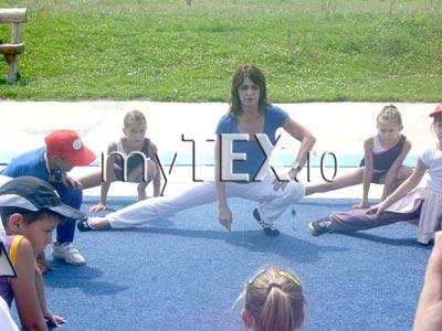Nadia Comăneci, o zi printre copii 7 | MyTex.ro