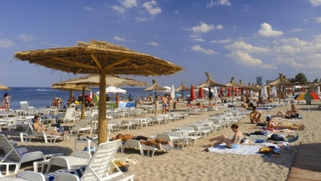 Bărbat de 72 de ani, arestat pentru că a făcut sex pe plajă 5 | MyTex.ro