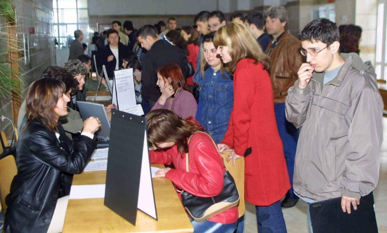 Nivel record de șomeri tineri 5 | MyTex.ro