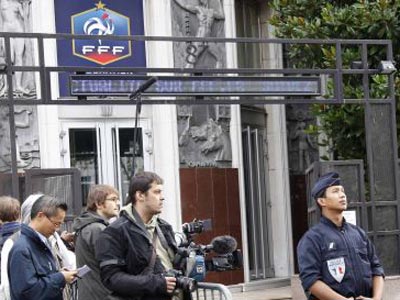 „Cocoșii” recalcitranți n-au scăpat nepedepsiți 5 | MyTex.ro
