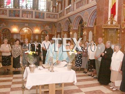 Aniversare pentru „bunici” la Biserica „Sf. Constantin și Elena” din Răcădău 5 | MyTex.ro
