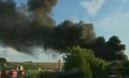 Incendiu într-o parcare de TIR-uri 5 | MyTex.ro