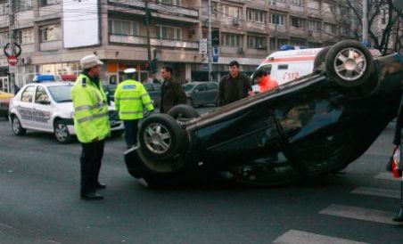 Nouă morți și 25 de răniți, în accidente rutiere 5 | MyTex.ro