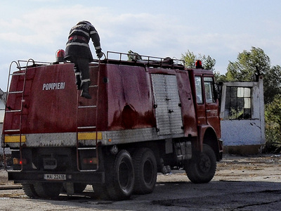 Pompierii care au intervenit în incendiul de la Giulești, avansați în grad 5 | MyTex.ro