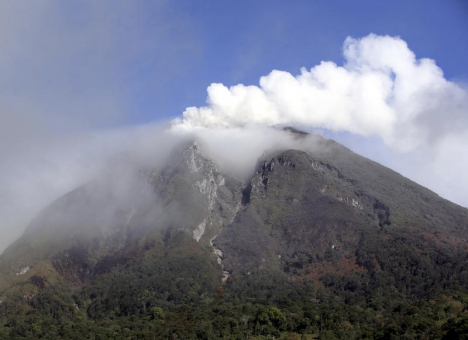 Vulcanul Sinabung a erupt din nou 5 | MyTex.ro