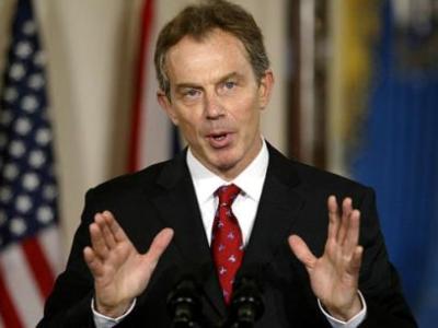 Tony Blair, întâmpinat cu pantofi și ouă 5 | MyTex.ro