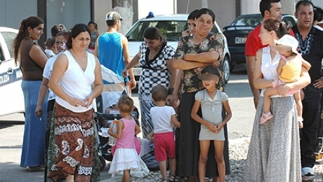 Romii protestează împotriva repatrierilor 5 | MyTex.ro
