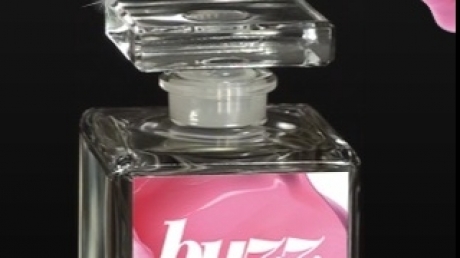 The Sun își lansează propriul parfum 5 | MyTex.ro