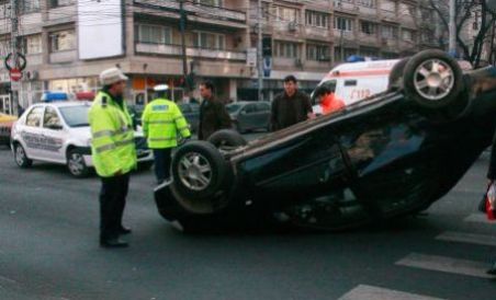 Opt morți și 21 de răniți, în accidente rutiere 5 | MyTex.ro