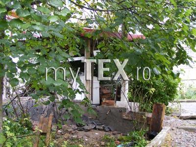 Depozit de gunoaie pe strada Eroilor din Predeal 5 | MyTex.ro