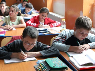 Pregătiri pentru începerea anului școlar 5 | MyTex.ro