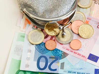 Euro a coborât sub 4,25 lei 5 | MyTex.ro
