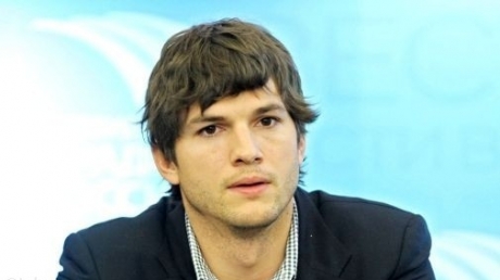 Ashton Kutcher a înșelat-o pe Demi Moore cu o tânără de 21 de ani 5 | MyTex.ro
