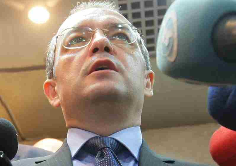 Guvernul impune plafon pentru ajutoarele sociale 6 article_265941_1.jpg