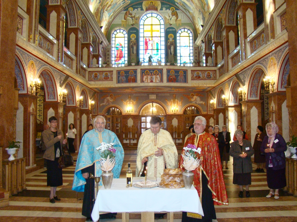 Brașov. Întâlnire de suflet, la Biserica Ortodoxă din Răcădău 8 article_266024_1.jpg