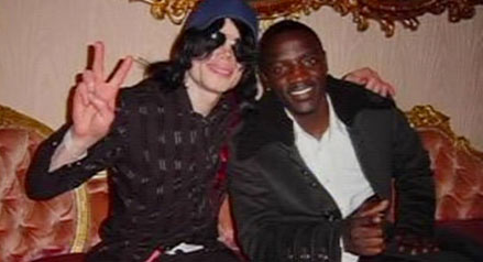 Duet Michael Jackson-Akon, lansat luni 5 | MyTex.ro