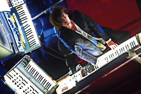 Jean-Michel Jarre și Anne Parillaud s-au despărțit 5 | MyTex.ro