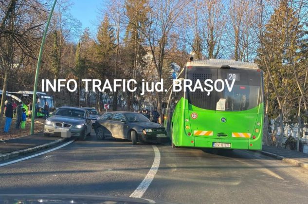 BRAȘOV. Autobuzul „de Poiană", implicat într-o coliziune 5 | MyTex.ro