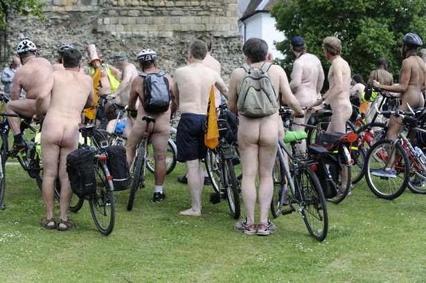 PAY-Naked-cyclists-ride-through-Canterbury-and-get-stopped-b