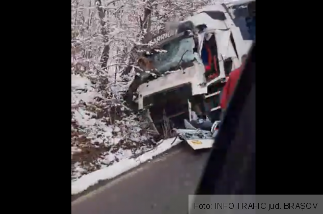 BRAȘOV. ULTIMA ORĂ. Coliziune între două autocamioane, pe DN 10 9 | MyTex.ro