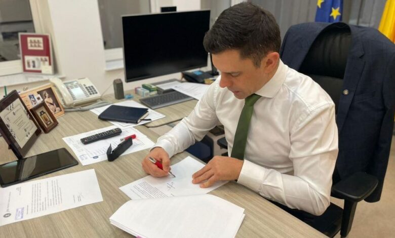 Vor fi SANCȚIUNI la FRSB! Sunt „derapaje ale sistemului sportiv din România”, potrivit ministrului Novak 5 | MyTex.ro