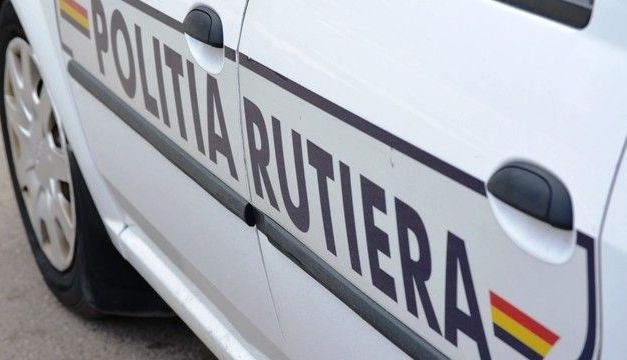 BRAȘOV. Tânăr prins în timp ce șofa fără permis, cu mama sa în dreapta 5 | MyTex.ro