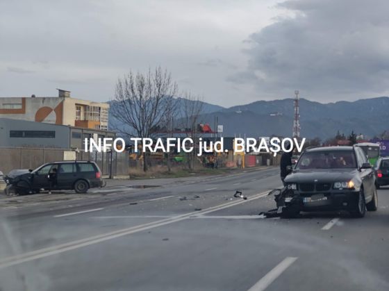 Coliziune la ieșire din Brașov spre Feldioara (FOTO) 7 | MyTex.ro