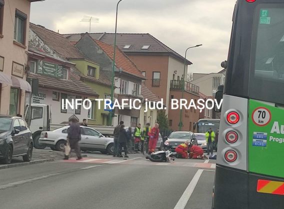 BRAȘOV. Accident între un autoturism și o motocicletă (FOTO) 7 | MyTex.ro