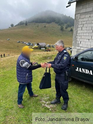 BRAȘOV. Și-a pierdut banii și actele la Festivalul „Nedeia Munților" 5 | MyTex.ro