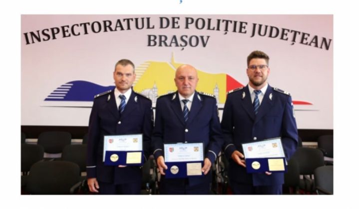 Titlu de excelență PRO URBE pentru trei POLIȚIȘTI BRAȘOVENI / Doi dintre ei au salvat un bărbat din apa înghețată a lacului Noua 9 | MyTex.ro
