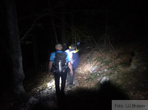 BRAȘOV. Intervenție dificilă, azi-noapte, în Piatra Craiului, pentru a ajuta patru turiști 9 | MyTex.ro