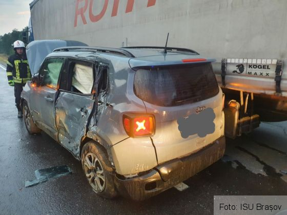 BRAȘOV. ULTIMA ORĂ. Accident cu patru victime, pe DN 1 / Persoanele au refuzat transportul la spital 5 | MyTex.ro