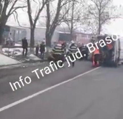 Accident cu două victime, la ieșire din Cristian spre Brașov / Update: O fată de 17 ani a fost transportată la spital 5 | MyTex.ro