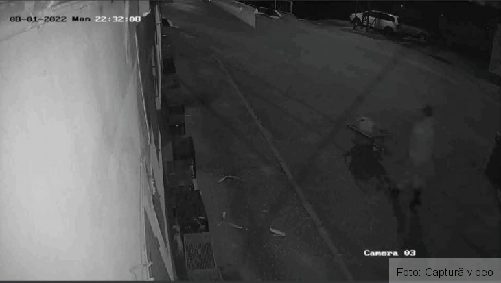 Județul BRAȘOV. S-a ales cu AMENDĂ, după ce a fost filmat aruncând deșeuri în pârâu (VIDEO) 5 | MyTex.ro