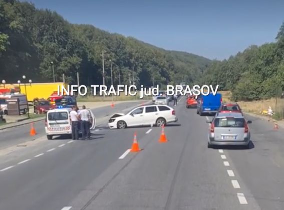 BRAȘOV. Accidente și pe DN 1 și pe DN 73! Trei victime... 5 | MyTex.ro