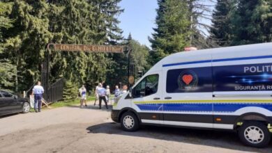 Milan W și Ansamblul de Tulnicărese cântă la Bastionul Țesătorilor | MyTex.ro