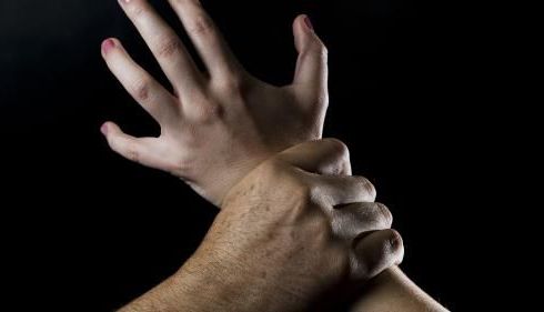 IPJ Brașov, despre violența în cuplu... Ce semne trebuie conștientizate! 5 | MyTex.ro