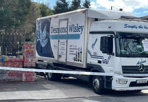 Ambasada Rusiei, atacată de un camionagiu 5 | MyTex.ro