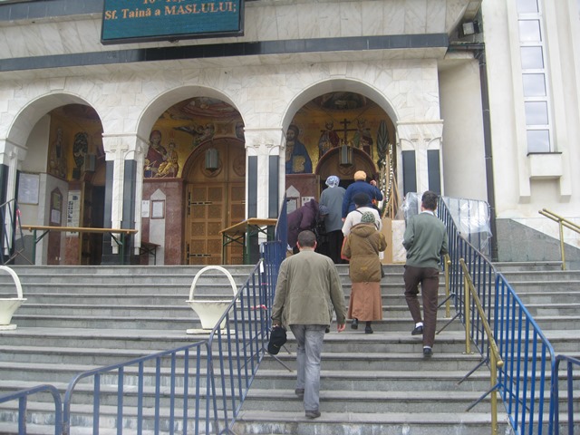 BRAȘOV. Pelerinaj fără înghesuială 37 article_435029_3.jpg