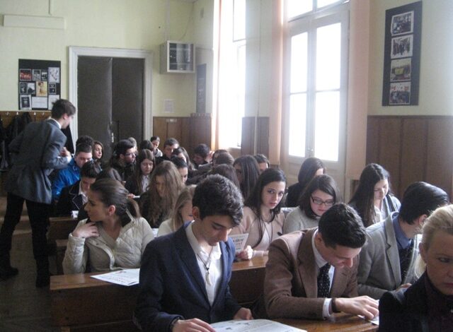 BRAȘOV. Elevii au primit drept de vot în consiliile de administrație ale liceelor 7 | MyTex.ro