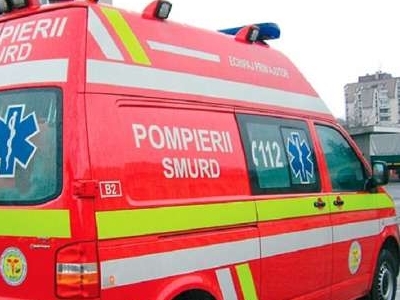 Un adolescent s-a prăbușit de la etajul 4 al unui bloc!!! 5 | MyTex.ro