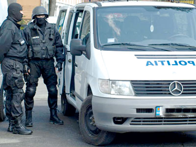 Percheziții la finanțatori din lumea fotbalului - una a avut loc la Brașov 5 | MyTex.ro