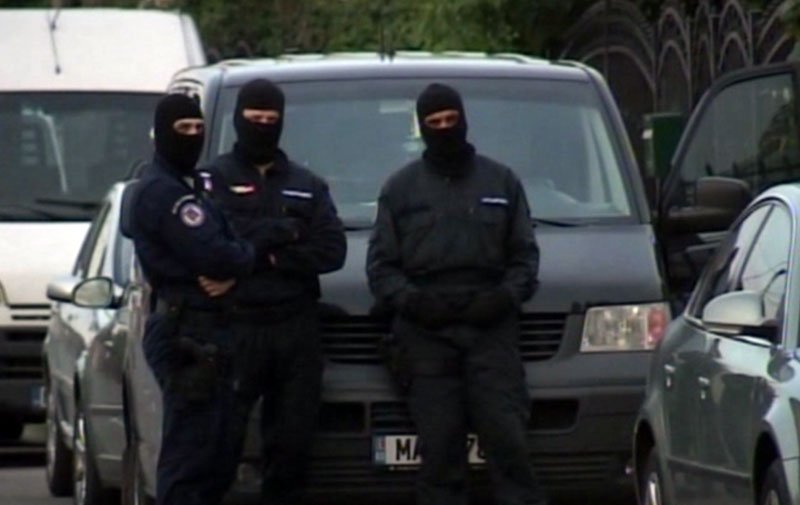 Percheziţii la zeci de adrese de cămătari 6 article_435505_1.jpg